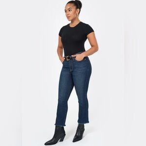 Seven7 | High Rise Cropped Fray Hem Denim | Size 4 NWT